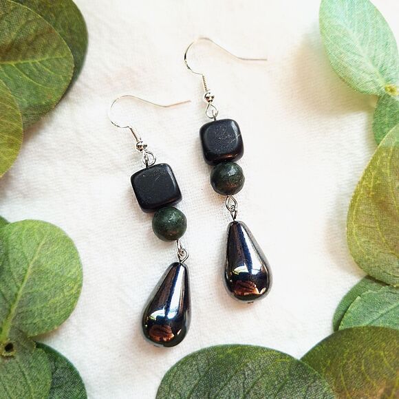 Fairy Goth Gemstone Earrings, Bohemian Grunge Teardrop Earrings, Whimsigoth - Picture 1 of 6